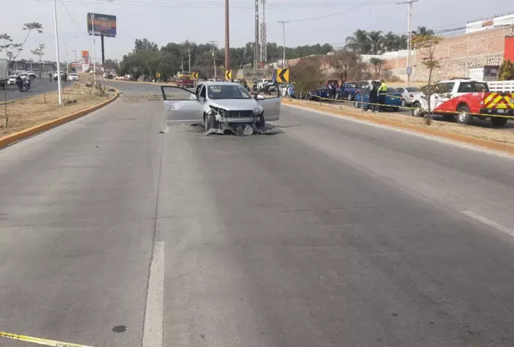 Mueren dos en accidente en León