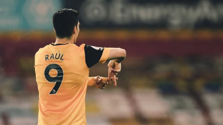 Raúl Jiménez reporta con equipo de segunda división y así lo reciben