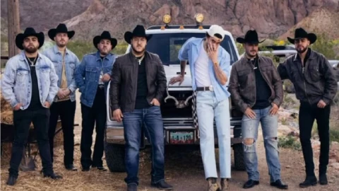 bad bunny y grupo frontera