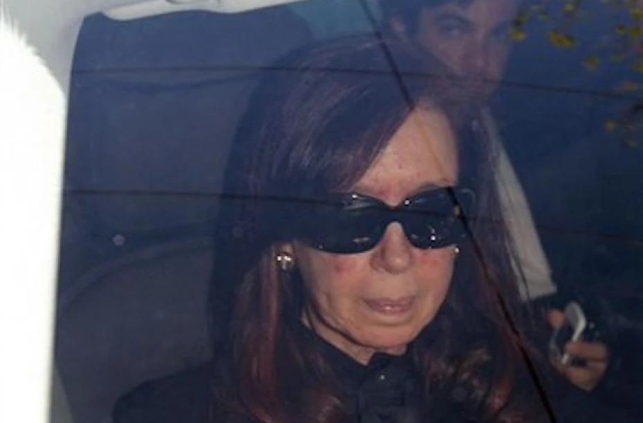 El hematoma es producto de un golpe en la cabeza que sufrió en una caída a mediados de agosto