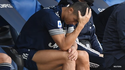 Cristiano Ronaldo con fuerte dolor en el tobillo