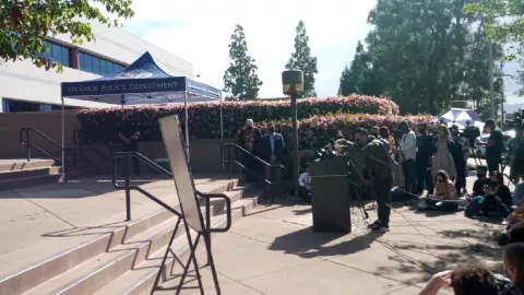 Conferencia sobre tiroteo en Orange