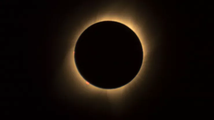 Los efectos que tendrá el eclipse solar en ti, según tu signo del zodiaco