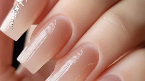 47 diseños de uñas para boda que puedes elegir para ese día especial: o incluso si eres invitada