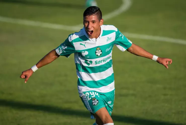 Uriel Antuna con Santos