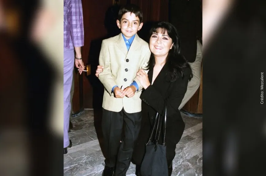Victoria Ruffo (3).jpg