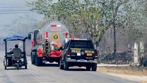 Movilización del cuerpo de Bomberos por incendio forestal en Ixil - Chixchulub Puerto; esto se sabe