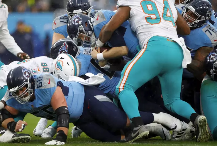 MyCole Pruitt lesión