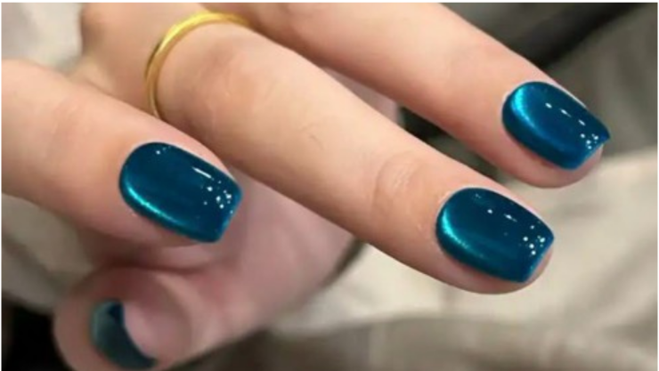 uñas para año nuevo azules