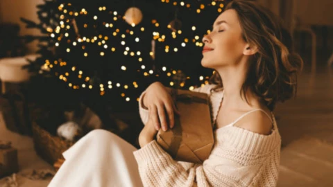 Ideas de peinados para Navidad si tienes el cabello corto