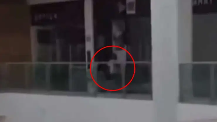 Niña fantasma