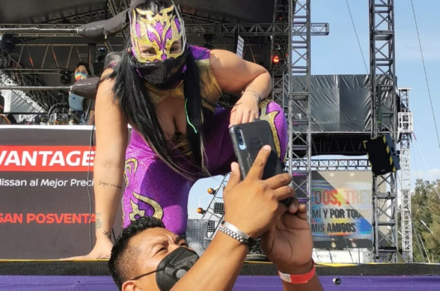 Auto Luchas AAA El poderosísimo 10