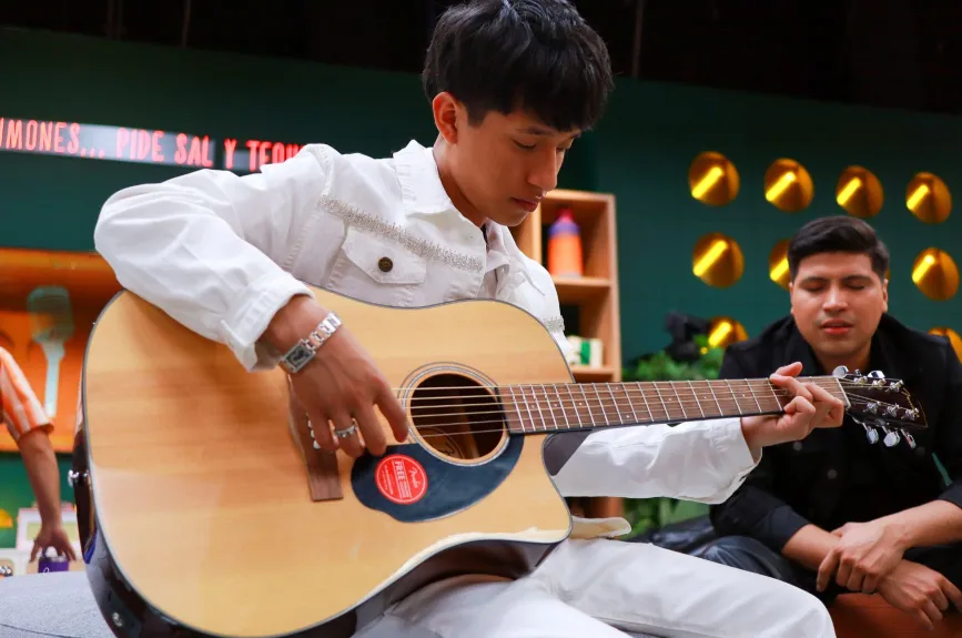Los participantes demostraron su talento en géneros como rancheras, baladas y corridos, buscando impresionar al jurado y asegurar su lugar en la competencia.