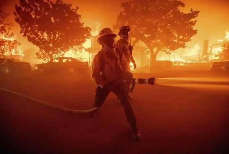 Declaran estado de emergencia en California por incendios forestales
