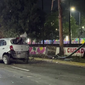 Choque de auto en CDMX.