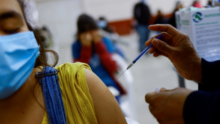 México vacuna Covid-19 adultos