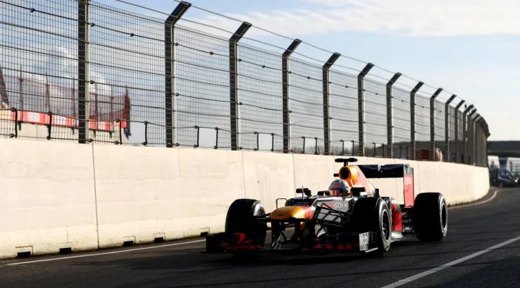 F1 problemas por el Cornavirus