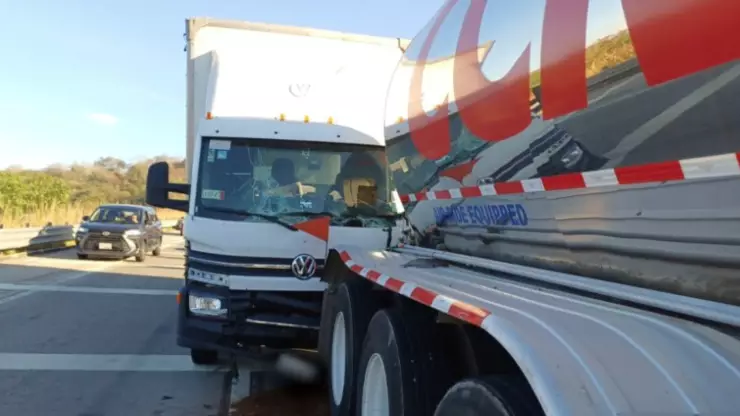 Accidente en la Autopista Cuernavaca–Acapulco.