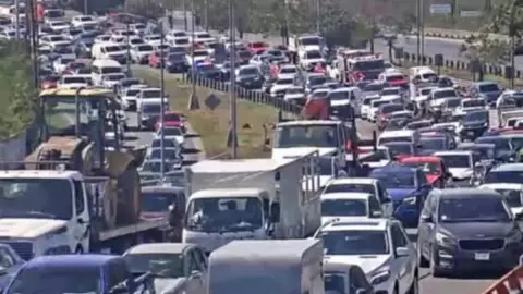 ¡Atención! Fuerte accidente en el Periférico de Mérida deja INTENSO tráfico