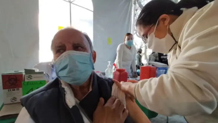 cdmx vacunación iztacalco.jpg