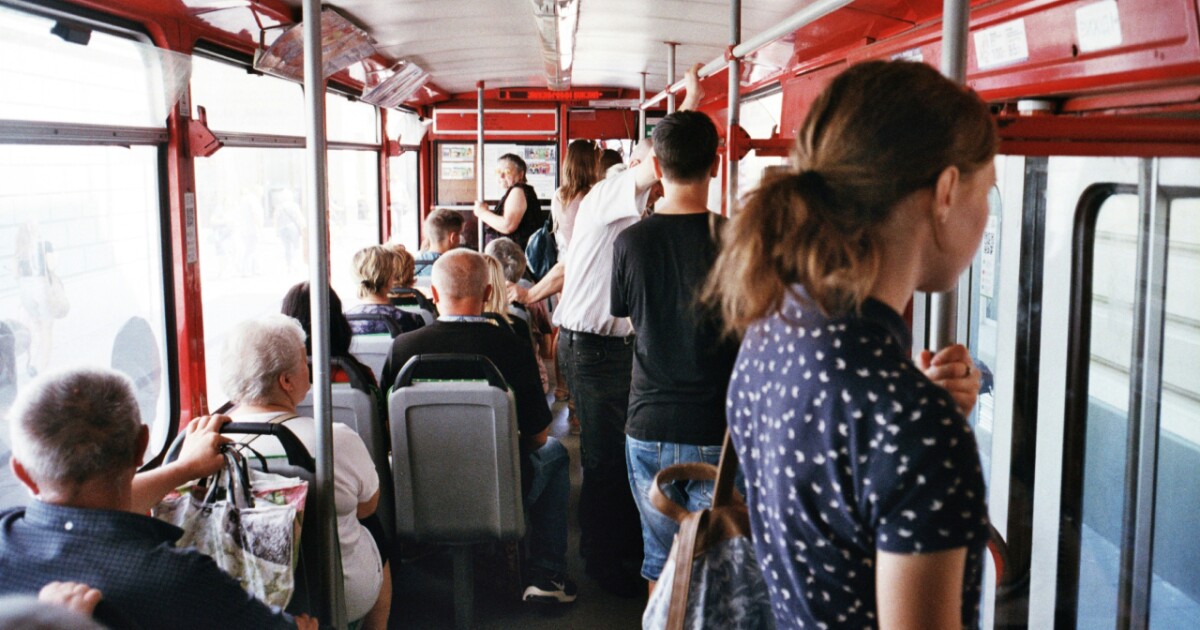¡Evita el tráfico! Guía completa para llegar al Estadio Ciudad de los Deportes en transporte público: Rutas, estaciones y consejos
