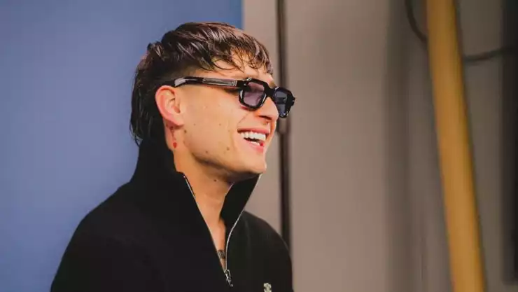 Peso Pluma nuevo look