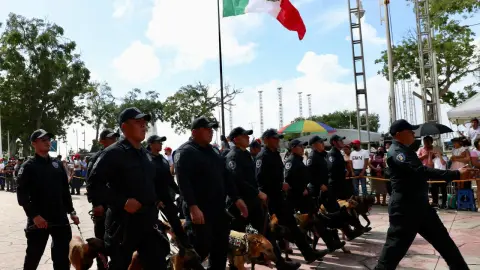 Chetumal Realizan desfile cívico-militar por Independencia de México 2
