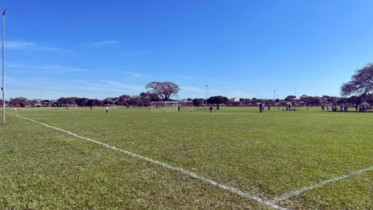 Ataque armado deja un muerto y un herido en cancha de futbol en Cuautla, Morelos