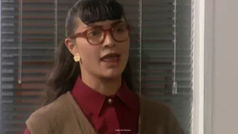 Escenas de la telenovela Yo Soy Betty, La Fea por Azteca 7.