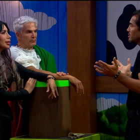 Mario Mono Osuna crítica a Bebeshita por reírse mientras se hablaba de su pleito con Kevyn Contreras; razón por la que recibe una nominación en La Granja VIP.jpg