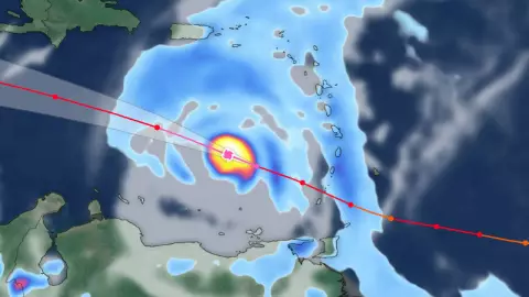 Huracán ‘Beryl’ sube a categoría 5_ Trayectoria EN VIVO y su cercanía a Quintana Roo _ Hoy 1 de julio.jpg