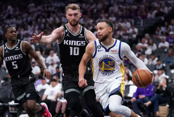 Sacramento Kings vs Golden State Warriors