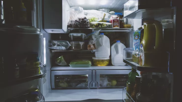 ¿Cuáles son los alimentos que no debes guardar en el congelador? Esta es la razón