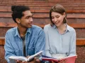 Pareja leyendo.jpg