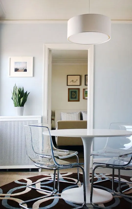 6 opciones para reemplazar las sillas del comedor por alternativas más modernas y cómodas