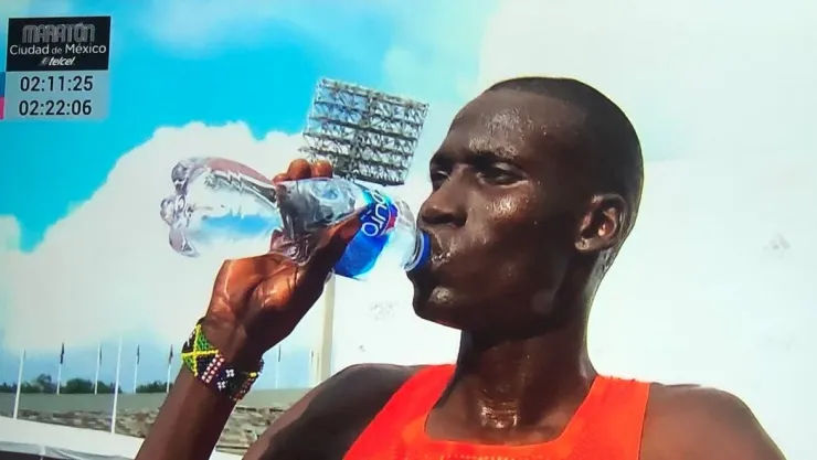El Maratón de la CDMX fue para Titus Ekiru