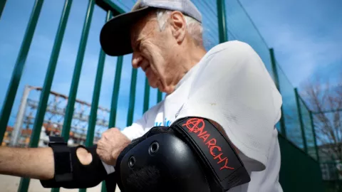 patinador español de 88 años se ha convertido en un símbolo de vitalidad y envejecimiento activo en España.