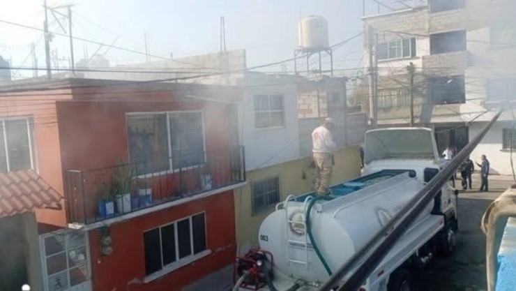 Explota casa por pirotecnia en Tultepec, edomex