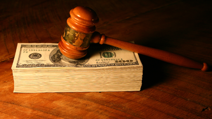 Pensión alimenticia: Prohibiciones para morosos