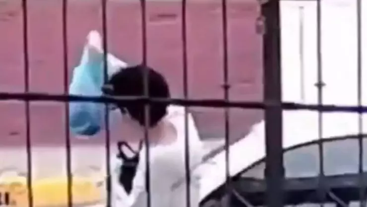 Sujeto abandona bebé.jpg