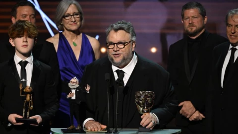 Triunfa Guillermo del Toro en Premios BAFTA con Pinocho