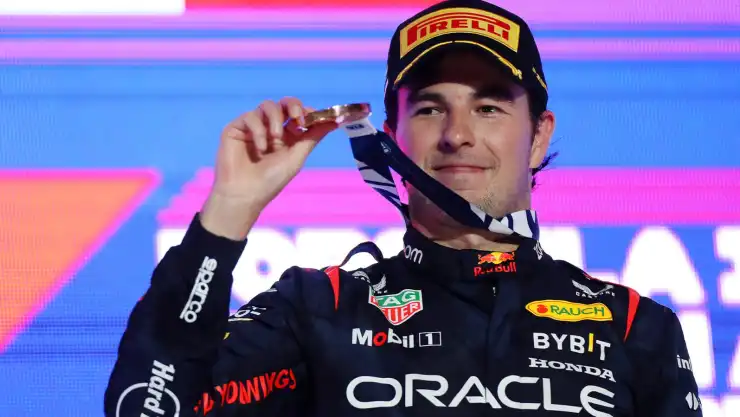 Checo Pérez en el Top 10 de los mejores pilotos de la historia de la F1