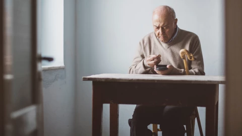 Por qué algunas personas solo reciben 3 mil pesos al mes y otras el triple en su Pensión IMSS