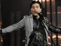 Mike interpretó “Eres mi religión” de Maná, canción que fue fuertemente criticada, pues su presentación, según las opiniones de los expertos, era floja y una pésima copia de Fher de Maná.