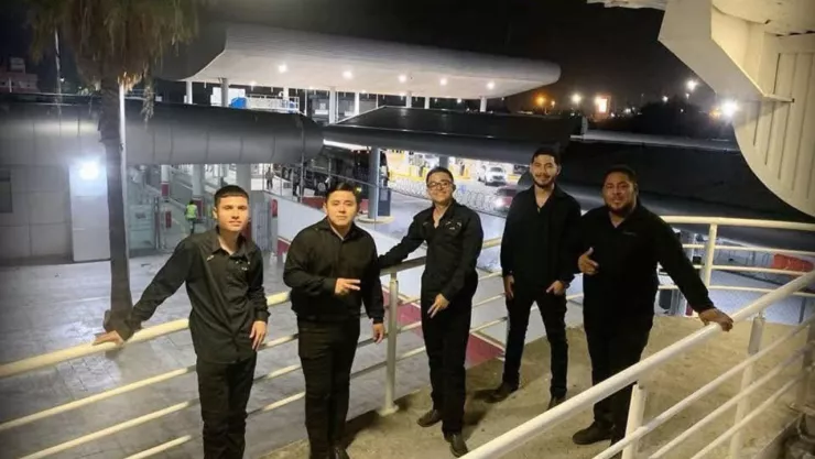 Camioneta de Grupo Fugitivo es localizada en Reynosa; no se sabe nada de los músicos