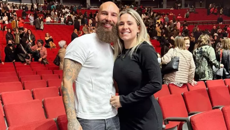 Exatlón México: ¿Bebé en puerta? Yann Lobito y Roberta de León levantan sospechas