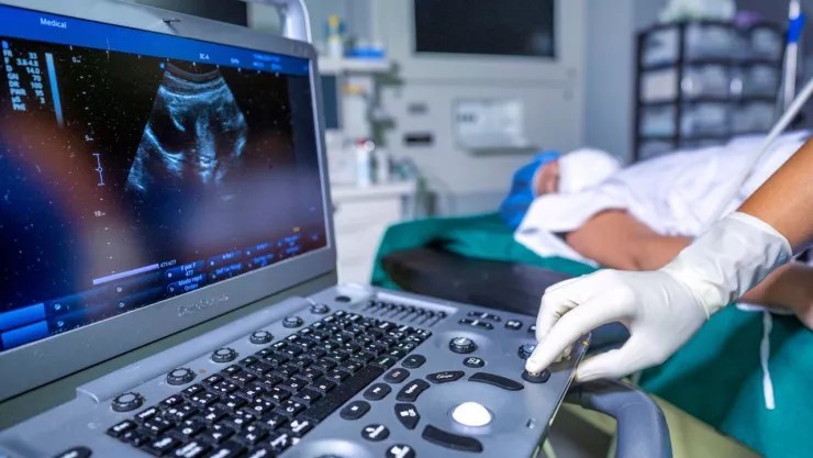 Cofepris presenta modelo para evaluar ensayos clínicos y potenciar la investigación en México