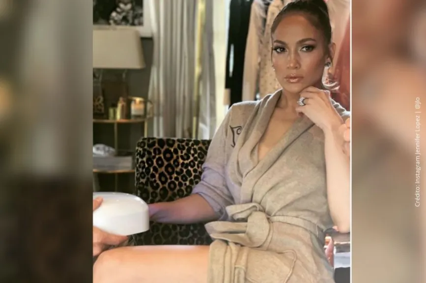 JLo con bata..jpg
