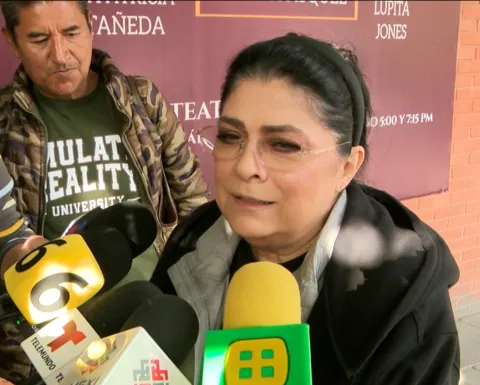 Victoria Ruffo le ofrece su apoyo incondicional a Maribel Guardia