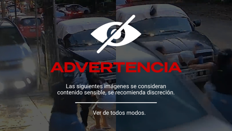 Automovilista casi arrolla a familia en Cosoleacaque